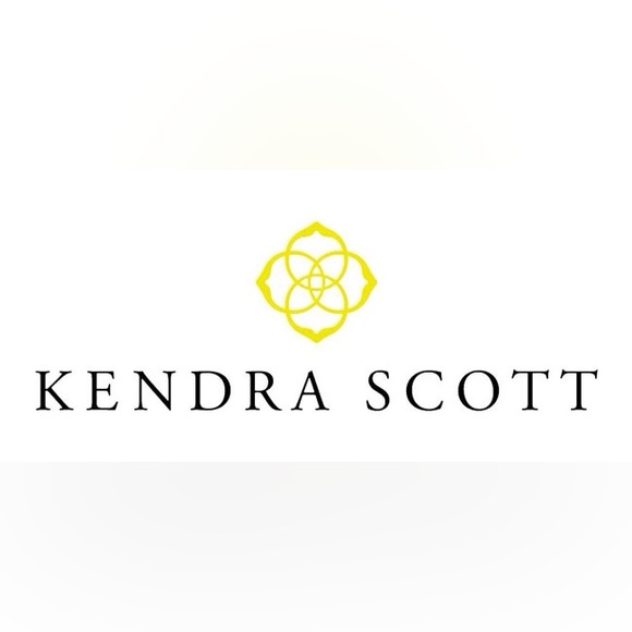 Kendra Scott Addison Charm Choker Necklace - Picture 4 of 4